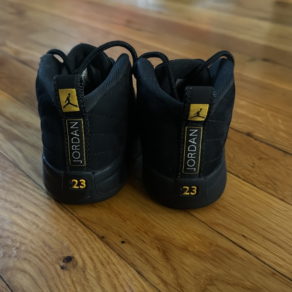 Barely Worn !!! Toddler Jordan 12 (BLACK) - Picture 3 of 3